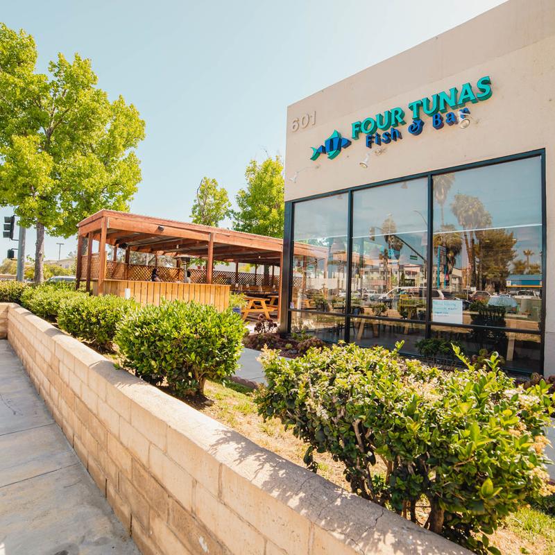 Four Tunas Fish & Bar photo 1