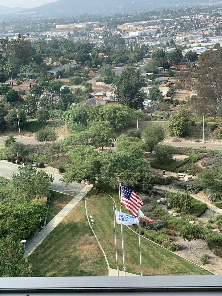 Palomar UC San Diego Health Escondido photo 2