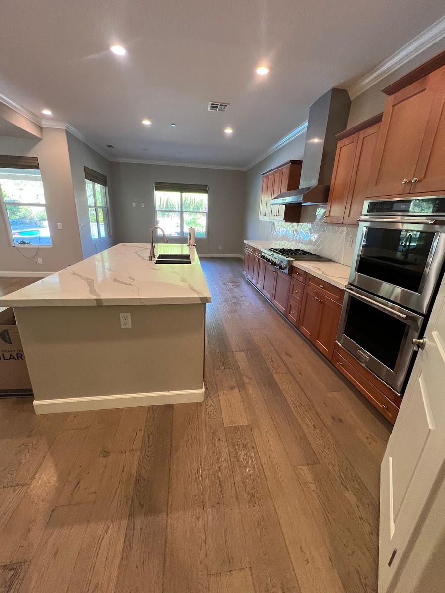 Shiny Mint Cleaning / House and Office Cleaning photo 3